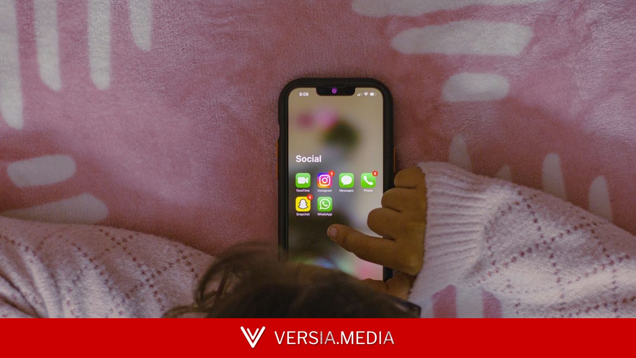 Reino Unido planeja 'toque de recolher digital' para tirar jovens das redes sociais durante a madrugada